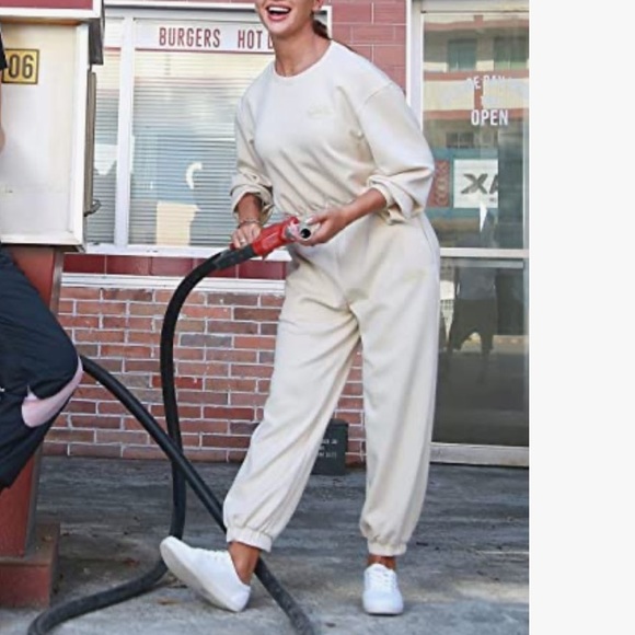 NEW IN BOX WHITE CANVAS SNEAKERS SIZE 7. - Picture 5 of 8